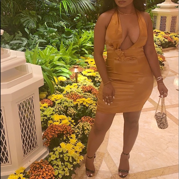 Gold Silky Drape Choker Shift Dress Size Small - Picture 5 of 10